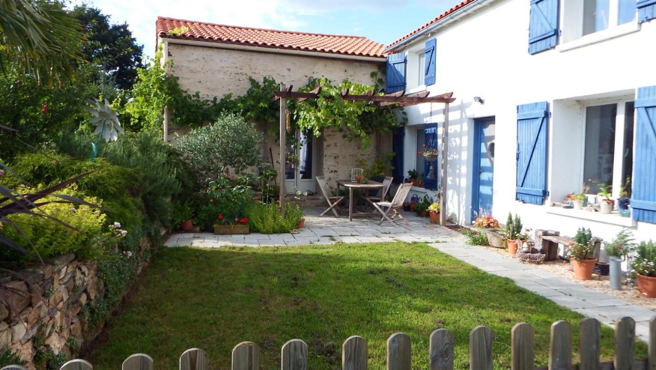 Les Cerisiere Bed and Breakfast Cheffois Exterior foto